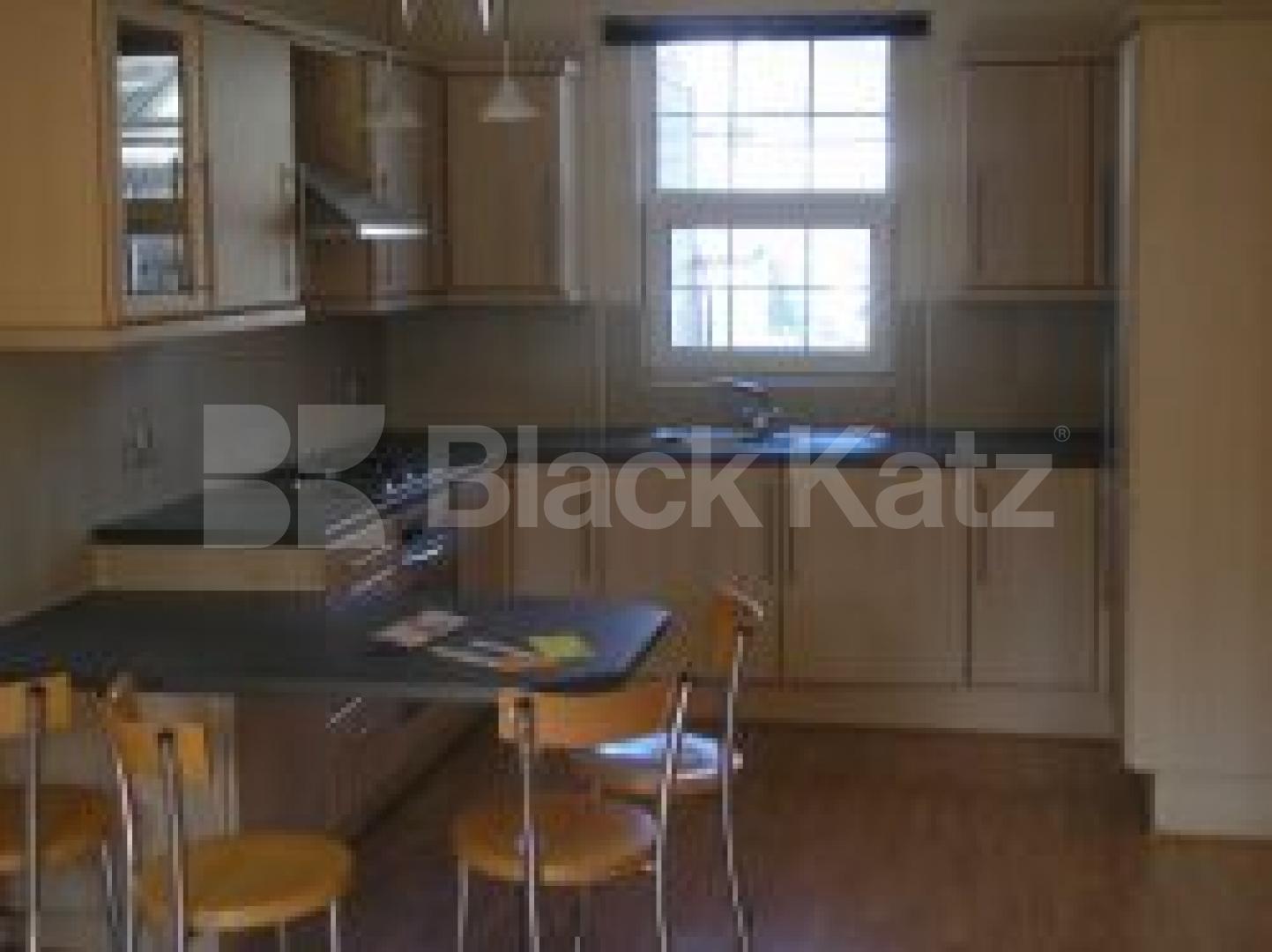 			2 Bedroom, 1 bath, 1 reception Flat			 Camden High Street, CAMDEN NW1